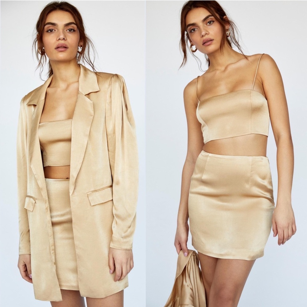 NWT Free People Axel Set in Gold Size 4